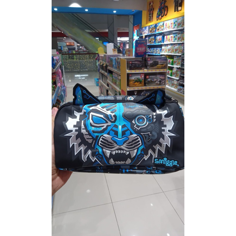 

SMIGGLE SALE - Pencil Case Black and Blue