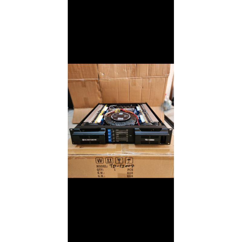 Power Amplifier Soundstandard TD-12004 -- 4 x 1200 watt