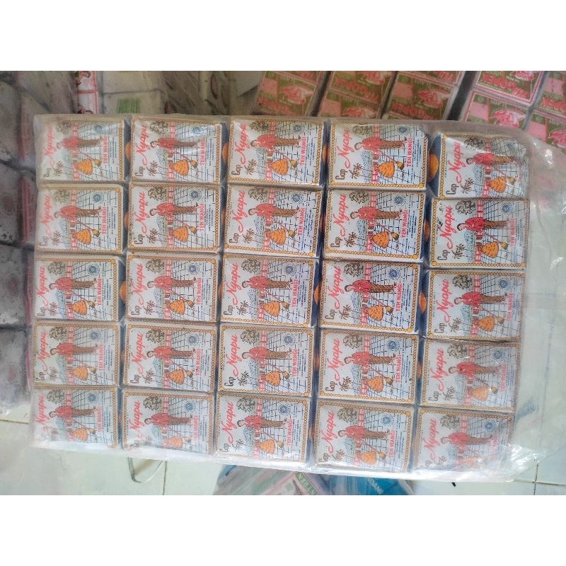 

Teh Nyapu 1Bal isi100 pcs Teh Khas Solo Berat 4gram×100