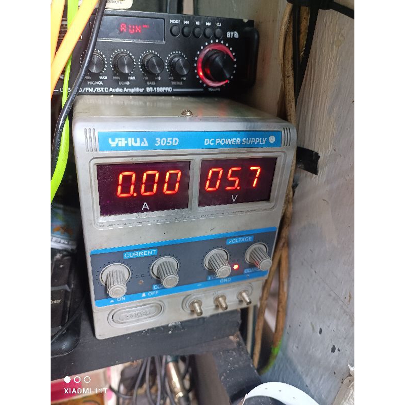Power suply yihua 305d