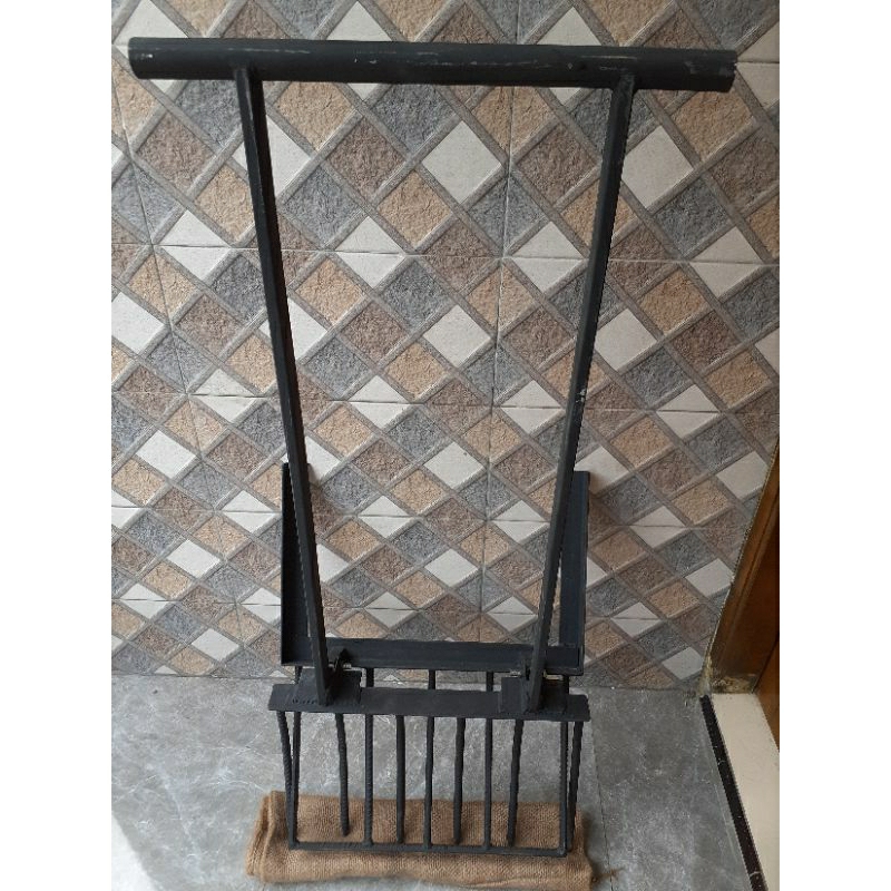 Cangkul Modern Penggembur Tanah Gigi 6 Lebar 60CM Tinggi Beton 30CM Bahan Berkualitas Tinggi