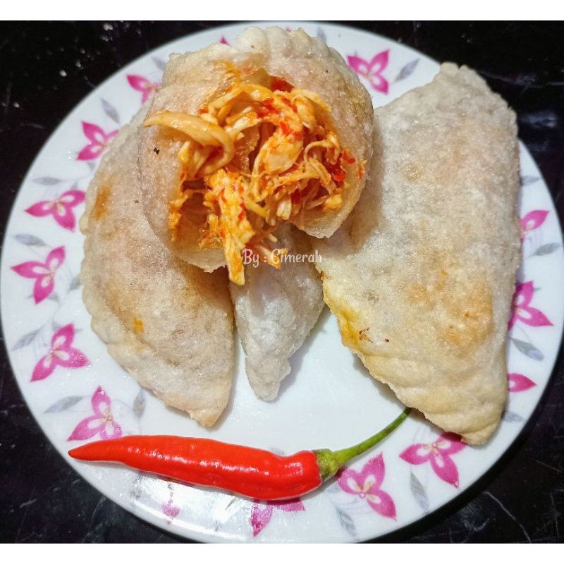 

Cireng Mercon isi Ayam Suwir