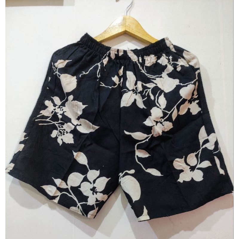 CELANA SELUTUT MOTIF / CELANA PENDEK RAYON WANITA