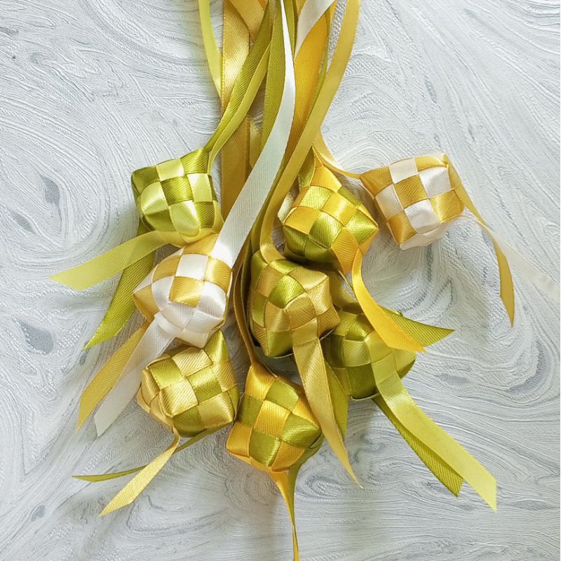

Ketupat Satin Mini Hampers Idul Fitri/Ketupat Mini Aksesoris Bingkisan Lebaran