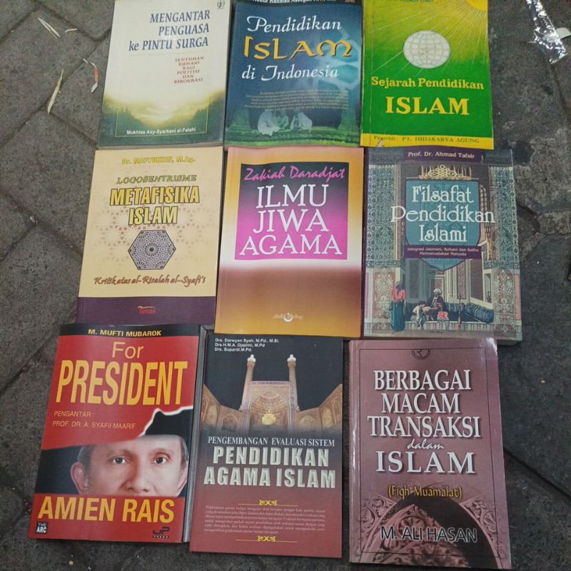 buku bacaan pendidikan agama Islam filsafat sejarah metafisika dan berbagai macam transisi pesantren