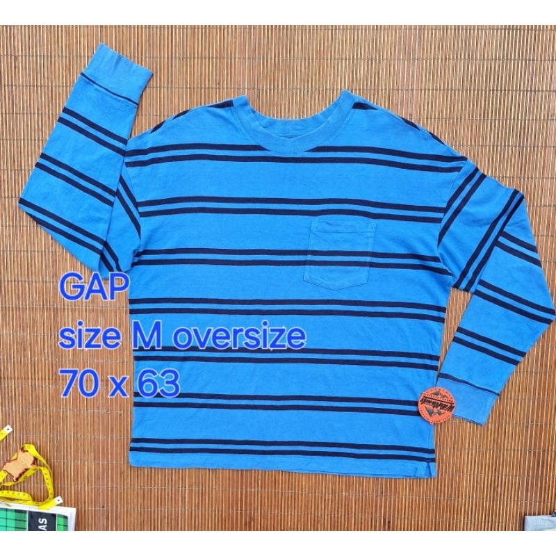 Baju Kaos Long Sleeve Crewneck GAP Garis Salur Biru Oversize Pocket Oblong Lengan Panjang