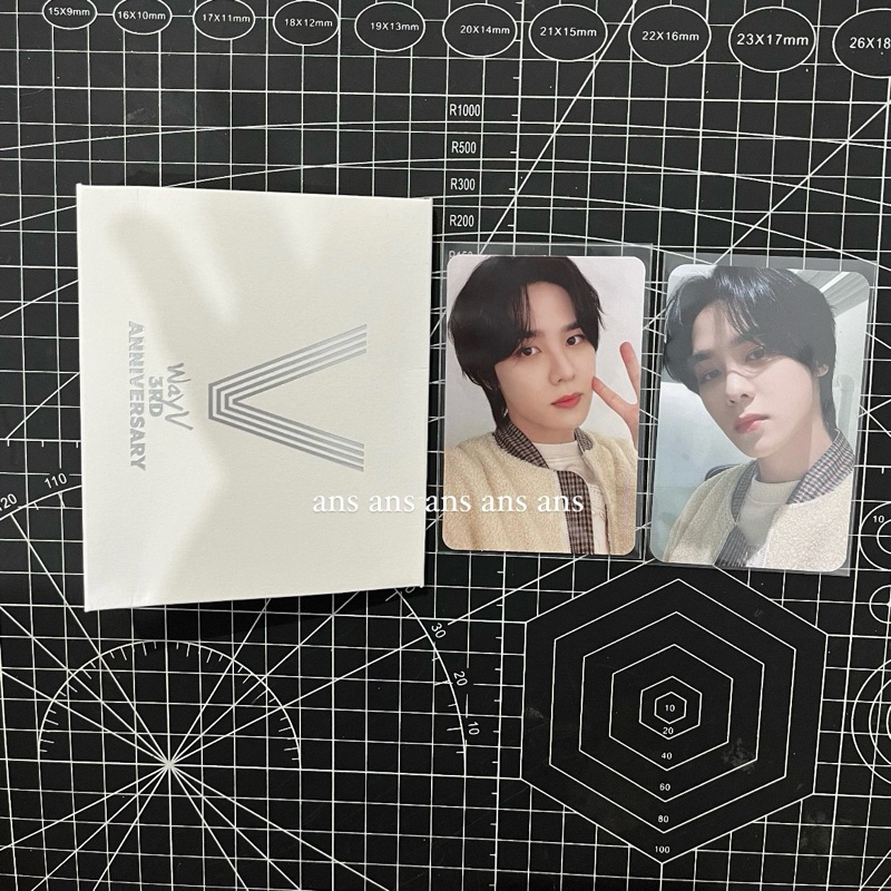 KUN WAYV SET 3RD ANNIVERSARY NECKLACE LUCKY CARD