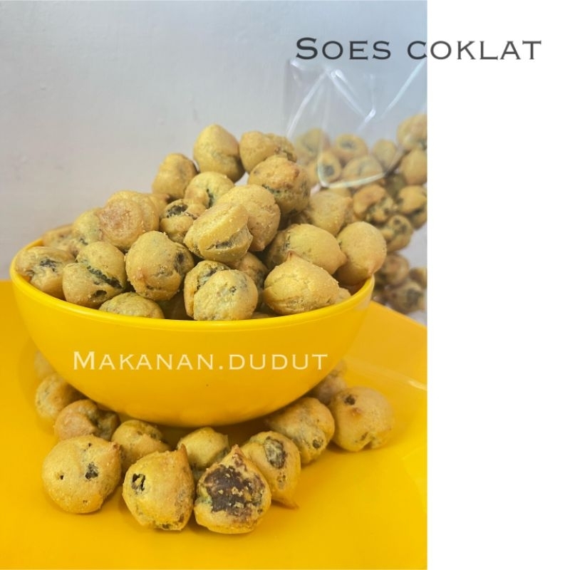 

soes coklat manis renyah
