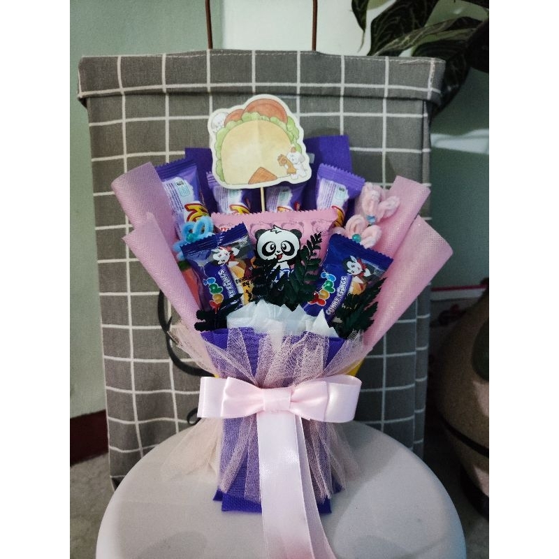 

Buket Snack Sedang Tema Warna PINK PURPLE - Free Paperbag