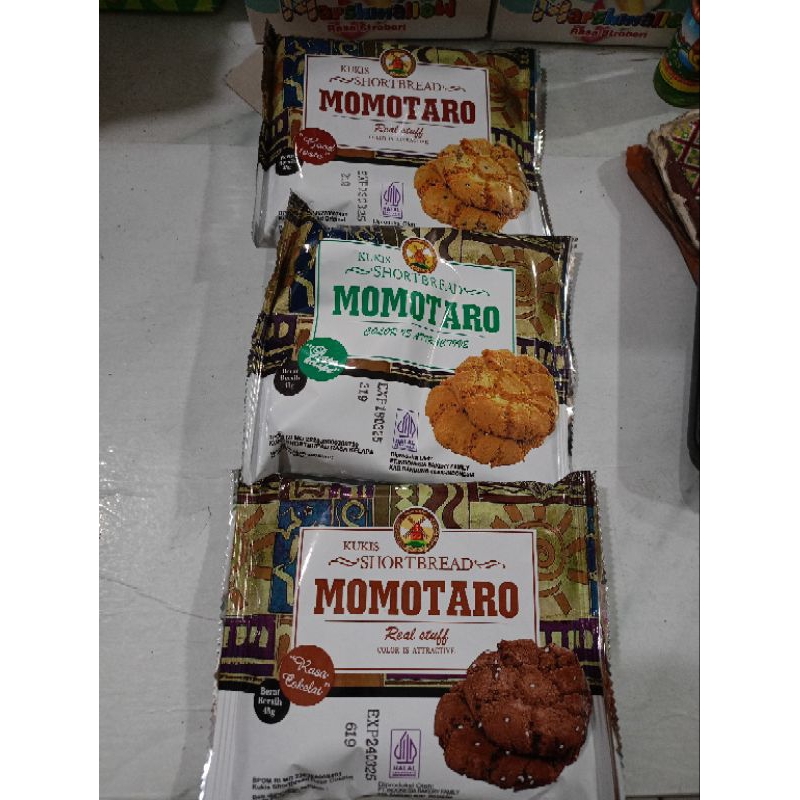 

kukis shortbread MOMOTARO