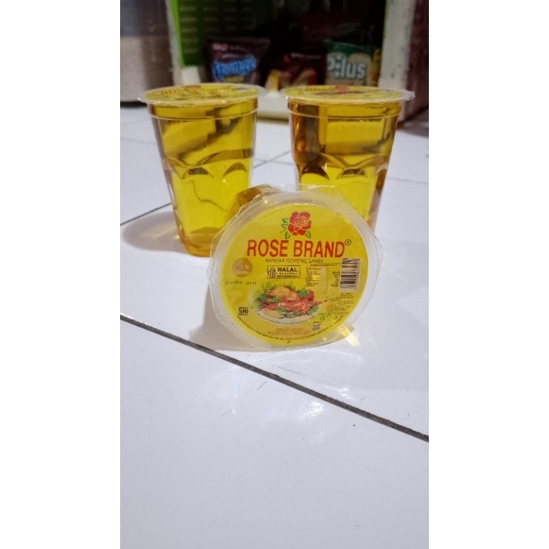 

Minyak Rose brand 220 ml, Rp 4.700. Beli Rp 4 Rp 18.000 saja