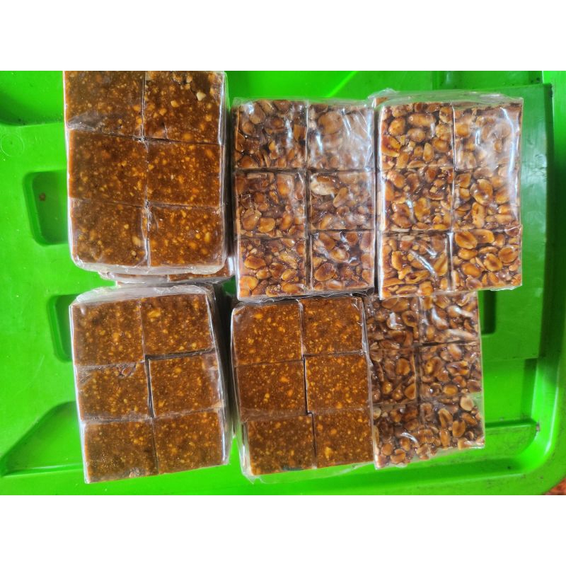 

KIPANG KACANG DAN PIAS KACANG kecil isi 12 pcs dalam 1 bungkus ( SEKALI CO 3 BKS )