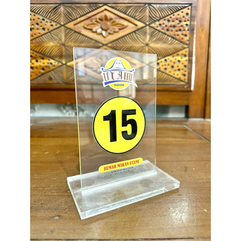 

BAHAN KUALITAS TEBAL AKRILIK MEJA BISA CUSTOM GAMBAR / EDIT UKURAN 15x10