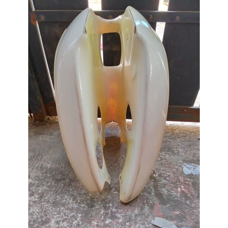 sayap legshield Honda Astrea c700 engkel original