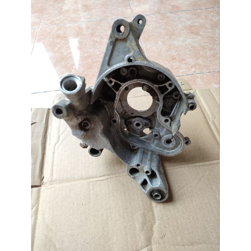 Blok oli bak oli vario 110 karbu krengkes kalter kanan vario 110 karbu Original KVB asli copotan