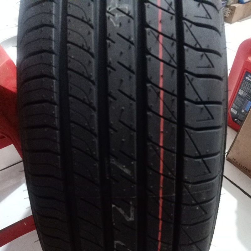 ban ukuran 215/70 R15 dunlop