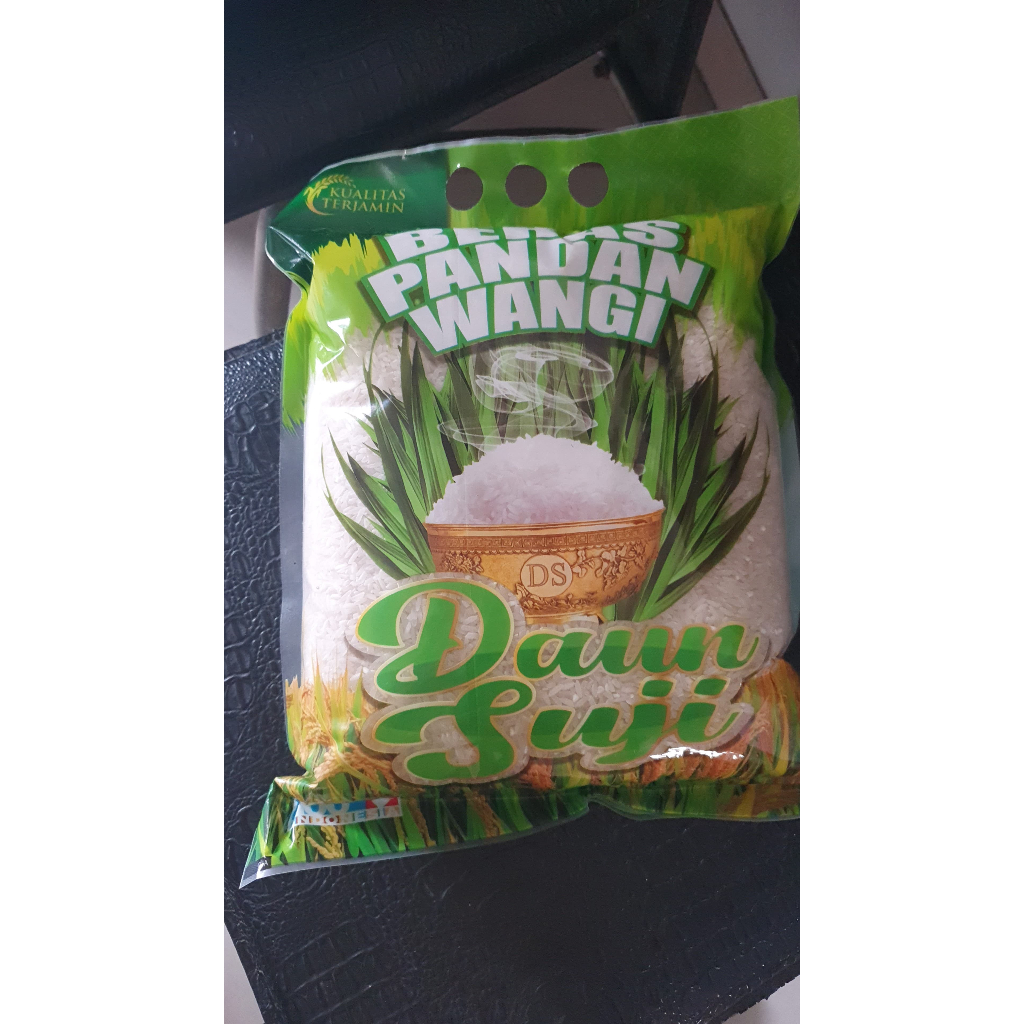 

Beras Pandan Wangi Daun Suji 3Kg