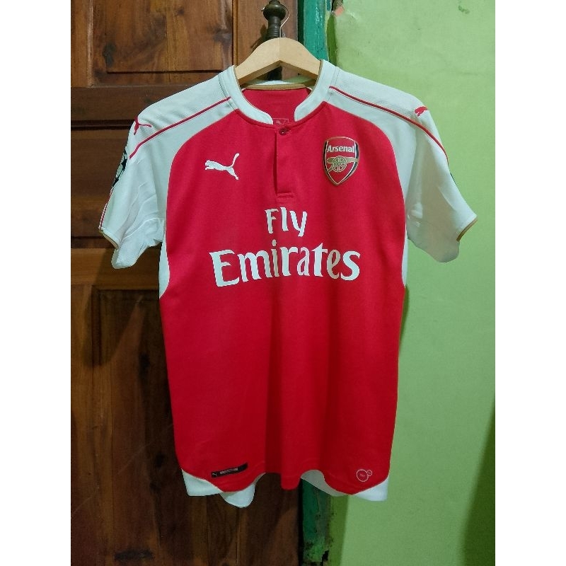 Arsenal home 2015/16