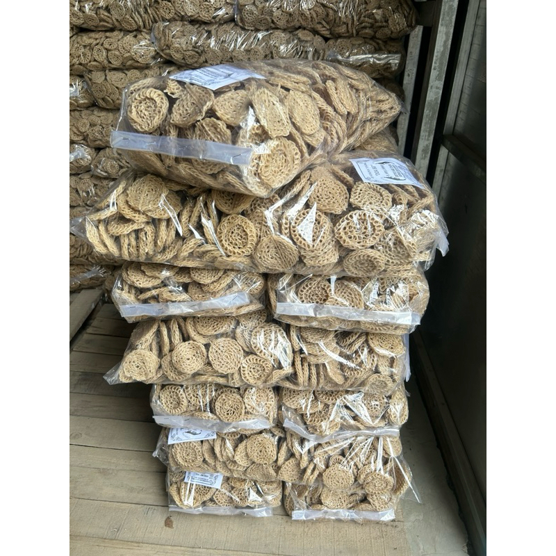 

Kerupuk mawar size besar kerupuk mentah "snack dee keenan