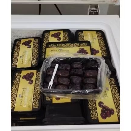 

Kurma Anggur balck diamond original,500gr