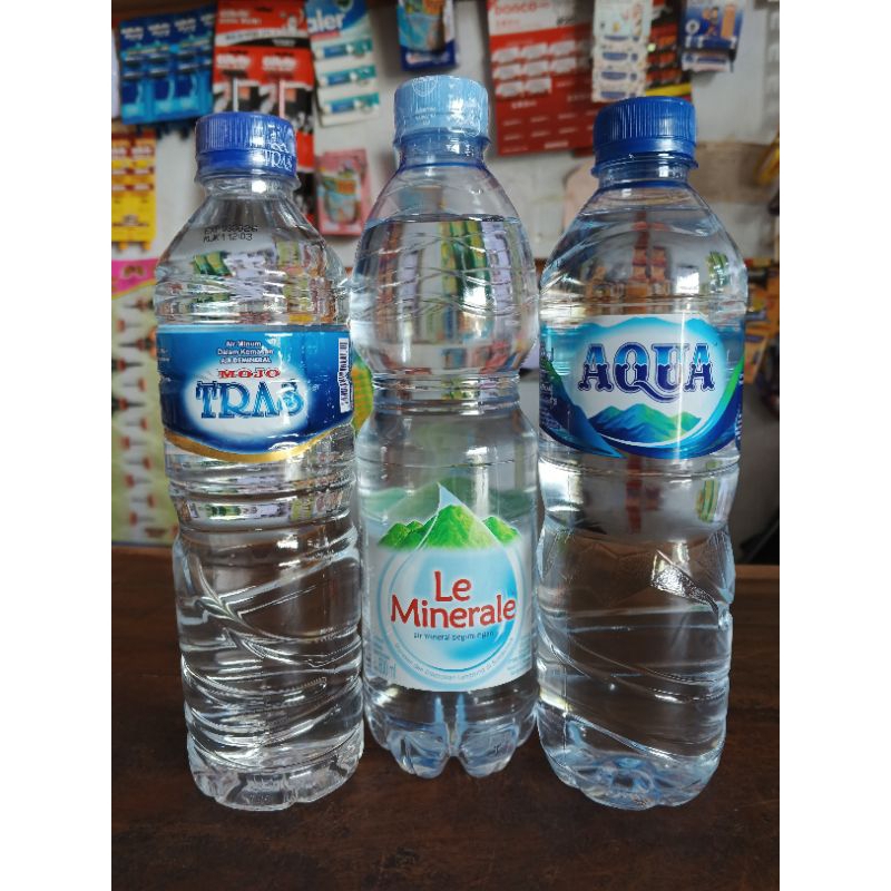 

AIR PUTIH MINERAL BOTOL 600ML LE MINERAL// AQUA// TRAS