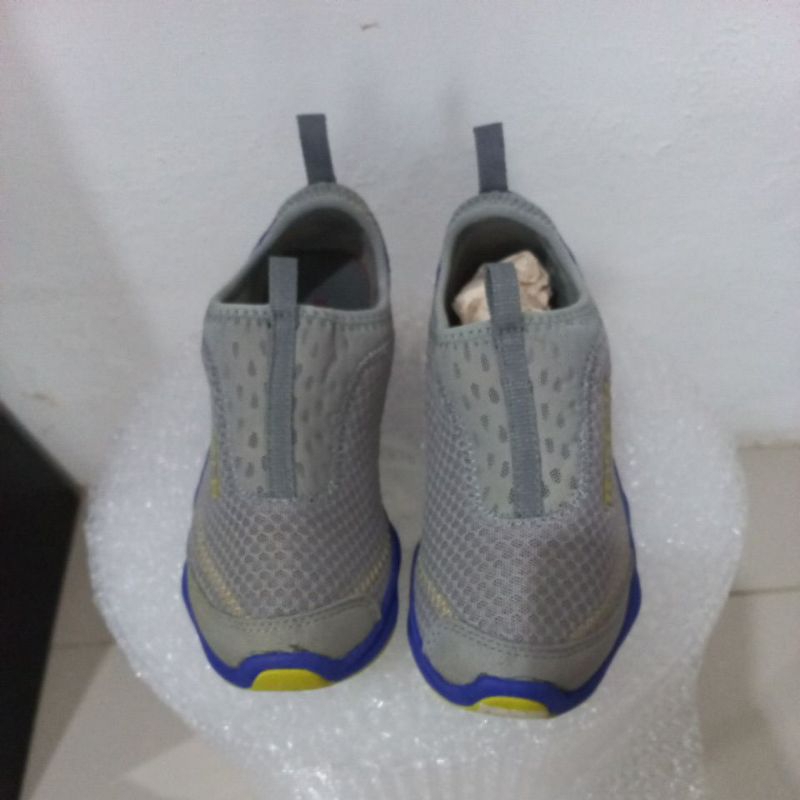sepatu anak branded toread