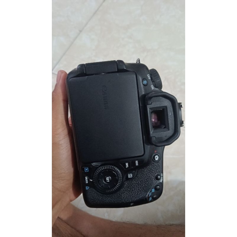 CANON 60D