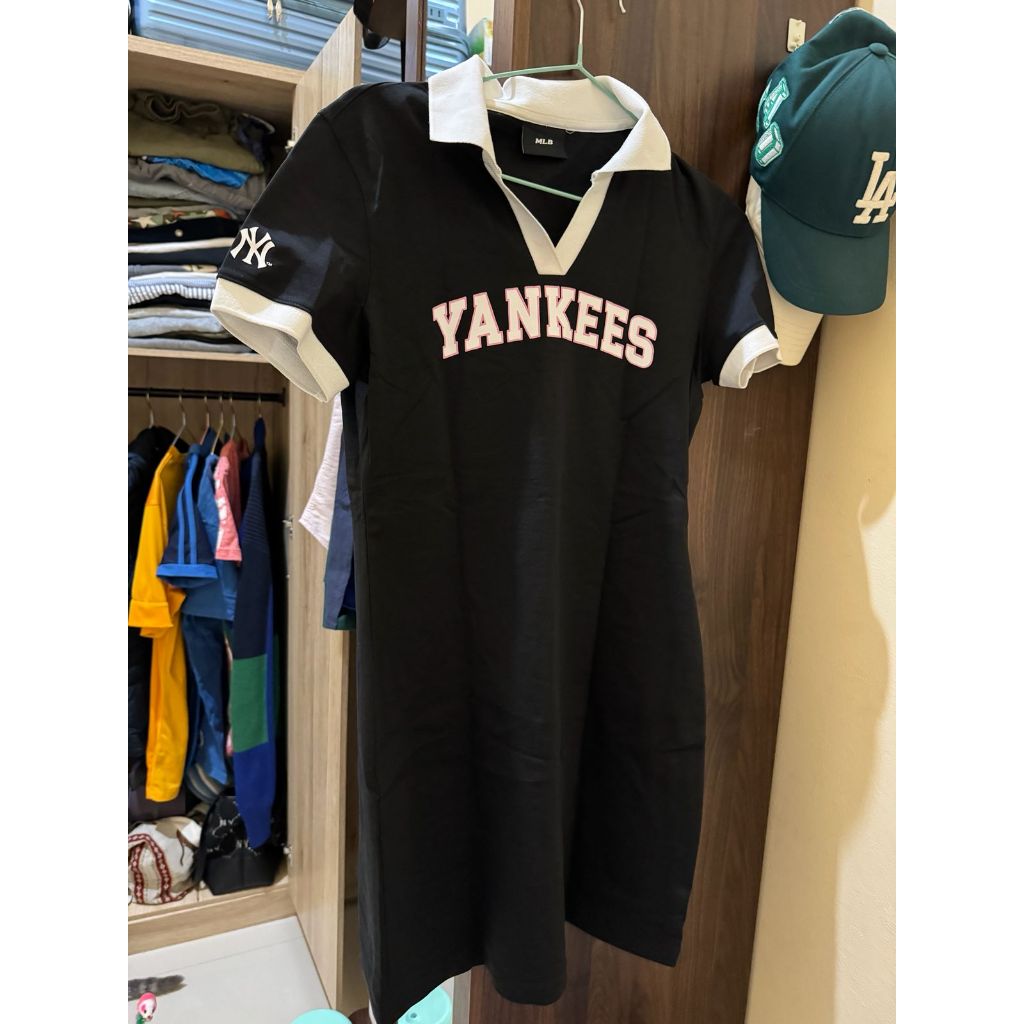 (PRELOVED) MLB ORIGINSL 100% Varsity New York Yankees Dress black colour
