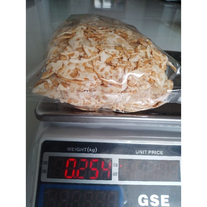 

kripiktempesagu250gr