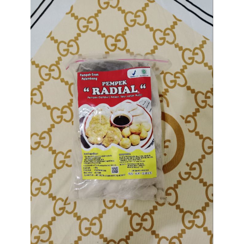 

Empek-empek Asli Palembang 100% Ikan Gabus