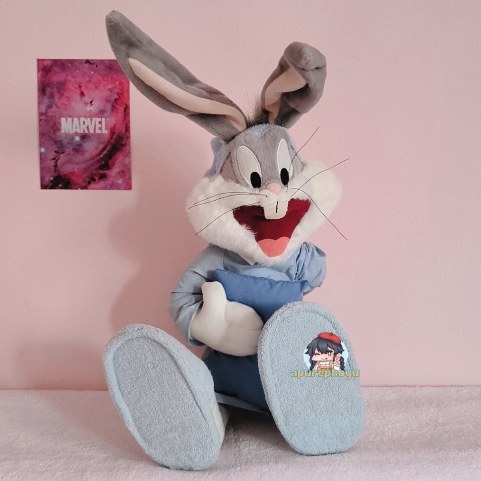 Boneka Looney Toons Bugs Bunny Goodnight Pajamas Costume Big Plush