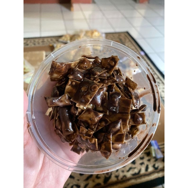

KripikPangsit/Kripik Pangsit Pedas/Kripik Pangsit Pedas Manis/Kripik