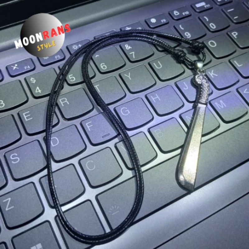 kalung golok// kalung tali hitam liontin motif golok logam// K4