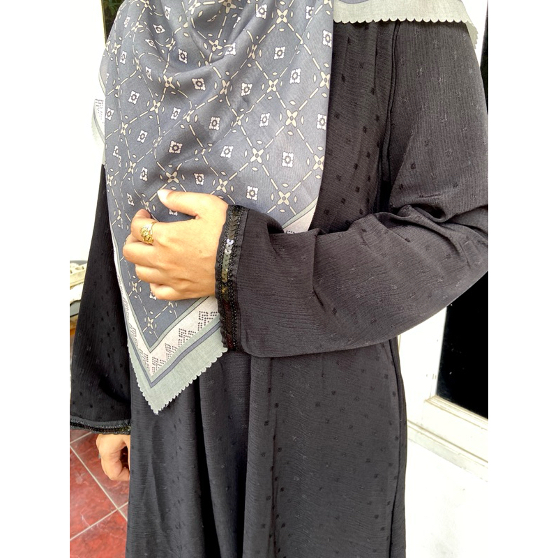 Abaya Hitam // shopia abaya