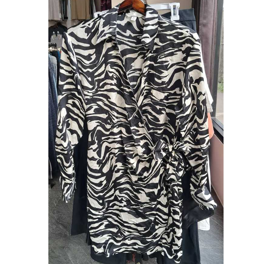 Kimono Satin Motif Zebra - WrapDress