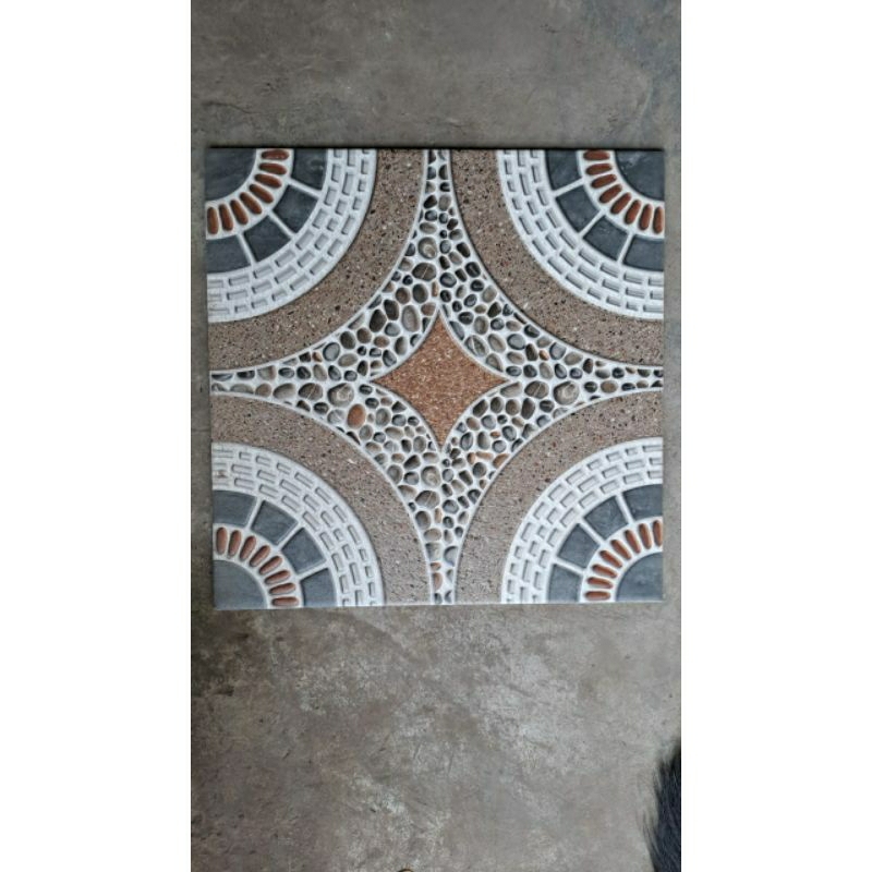 keramik kasar / garasi 50x50 motif batu decoratif