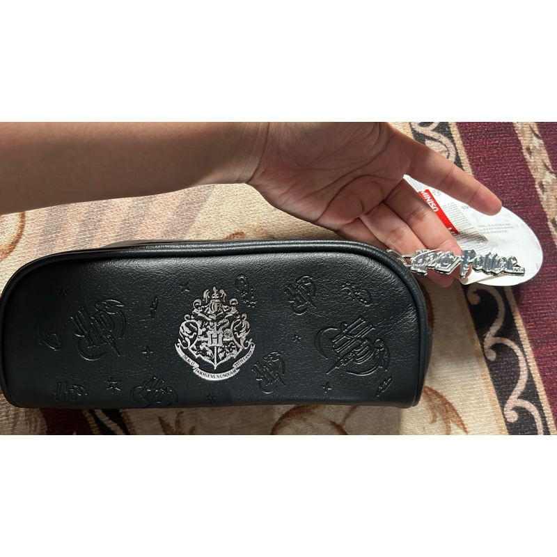 

Miniso x Harry Potter Embossed Stamping Stationary Case