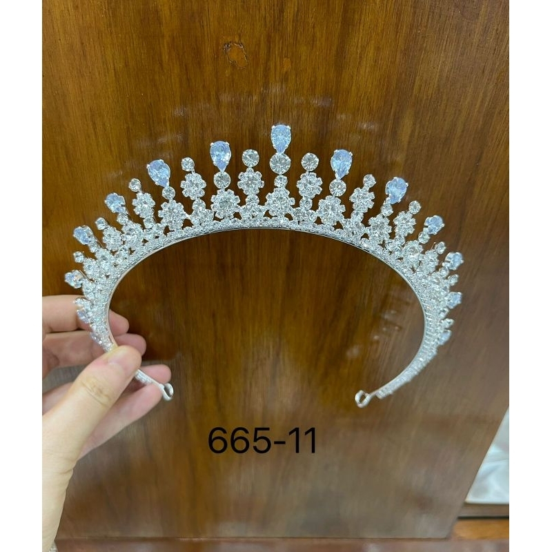 mahkota zircon sampai telinga 92km