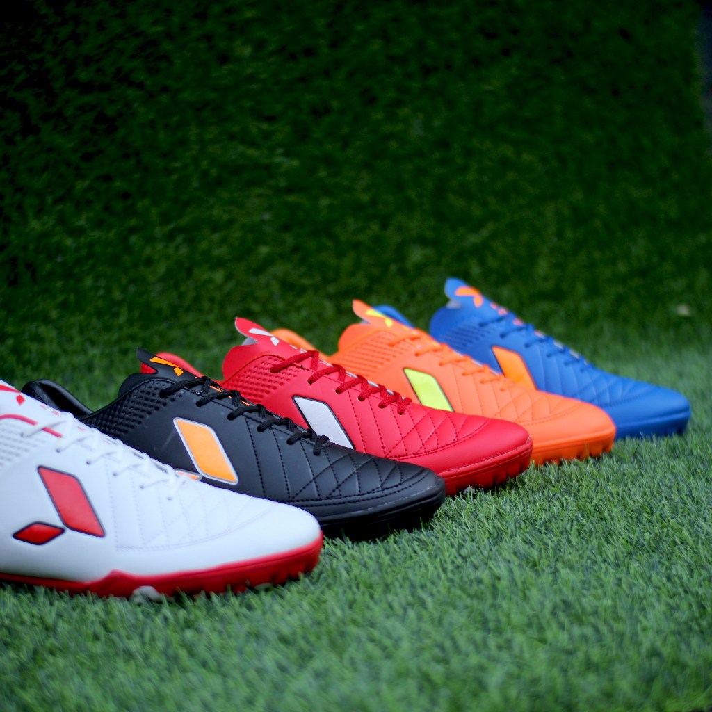 NEW PRODUCT 883921 SEPATU FUTSAL MINI SOCCER PRIA TIEMPO HITAM ORANGE SOL KARET MENTAH CIT CIT