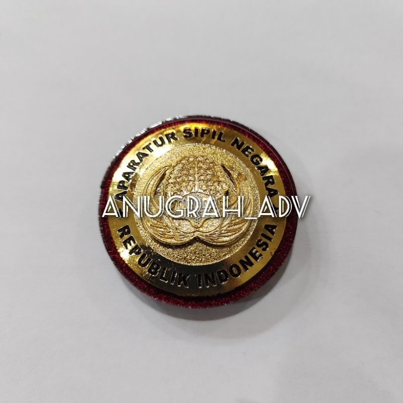 

pin ASN aparatur sipil negara republik indonesia kuningan eching lapis acrylic merah - magnet