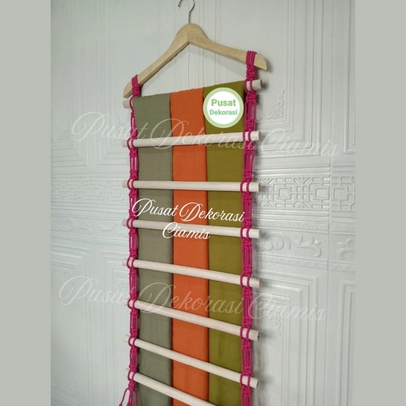 Gantungan Jilbab Macrame Aesthetic / Gantungan Hijab Multifungsi Model Tangga ( Hanger Kayu )