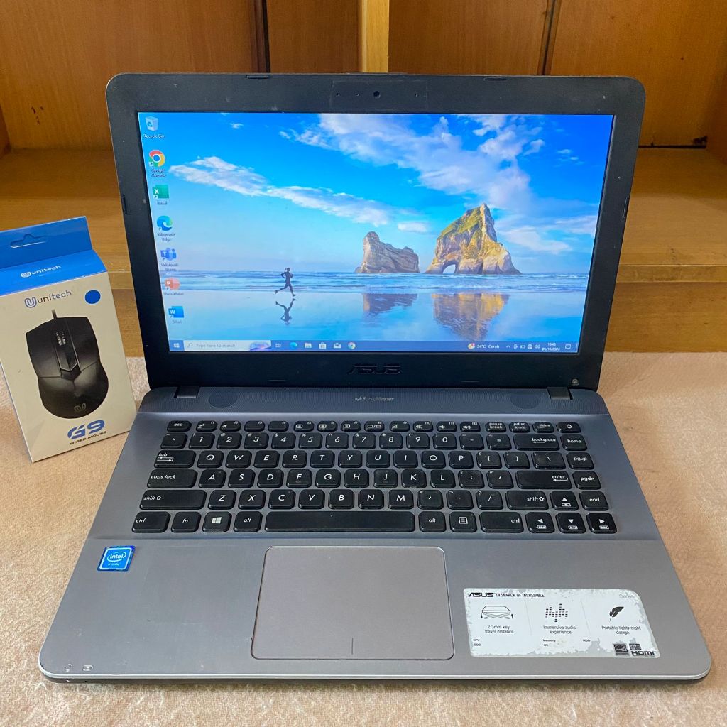 Laptop second Asus X441NA Celeron N3350 Ram 2Gb Ssd 128Gb