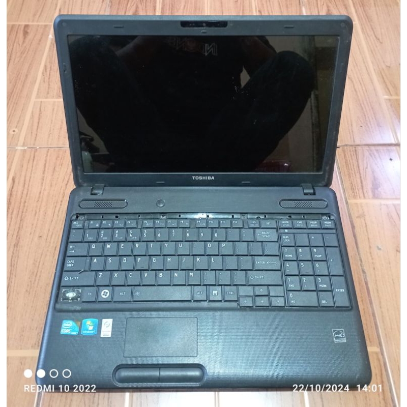 Laptop Toshiba Satellite C660-108 Intel core i3 DDR3 kondisi matot tidak ada Hardisk, batre, Tidak a