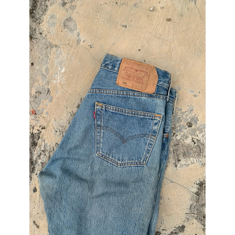 Celana Jeans Levis 501 90’s Thrift Second