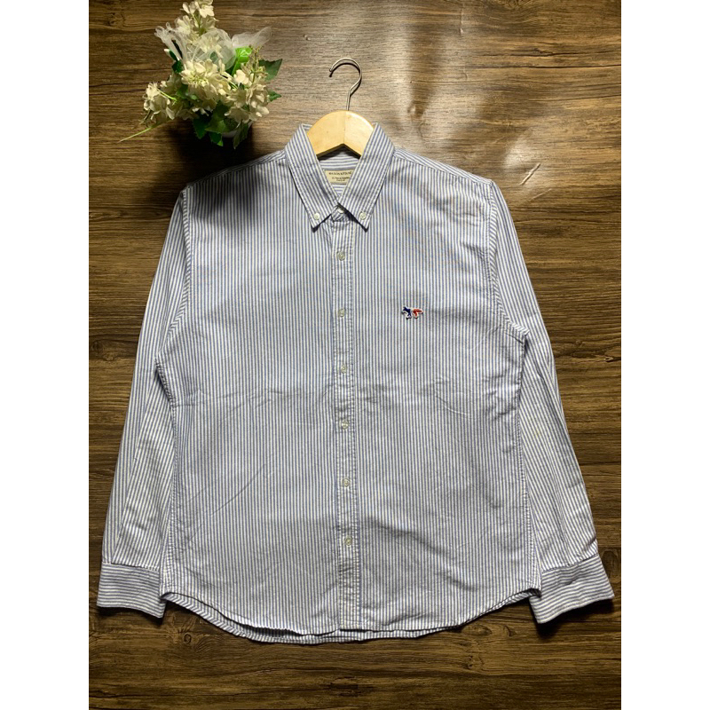 Kemeja Maison Kitsune