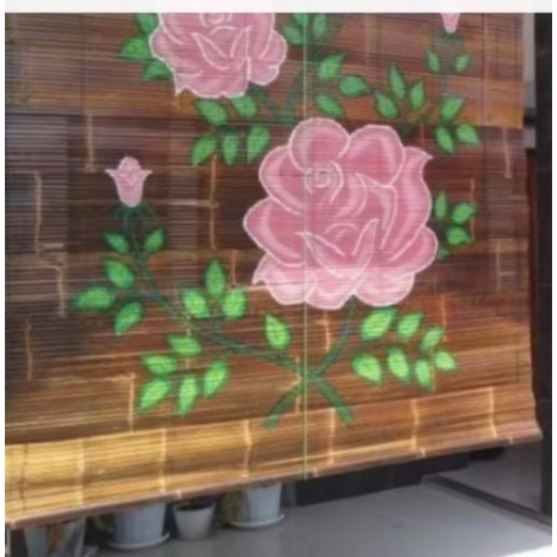 Tirai bambu hitam 2,5x2m motif mawar lengkap katrol buat gulung