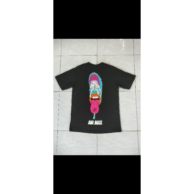 tshirt UNDEFEATED colab NIKE AIR MAX