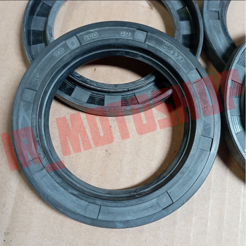 OIL SEAL SC 70 100 10 SC 70x100x10 IRS