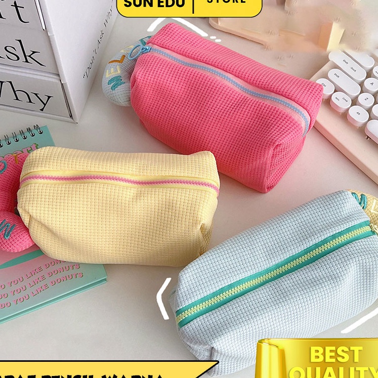 

KF7 Makeup travel pouch pastel Tempat pensil korean cute aesthetic