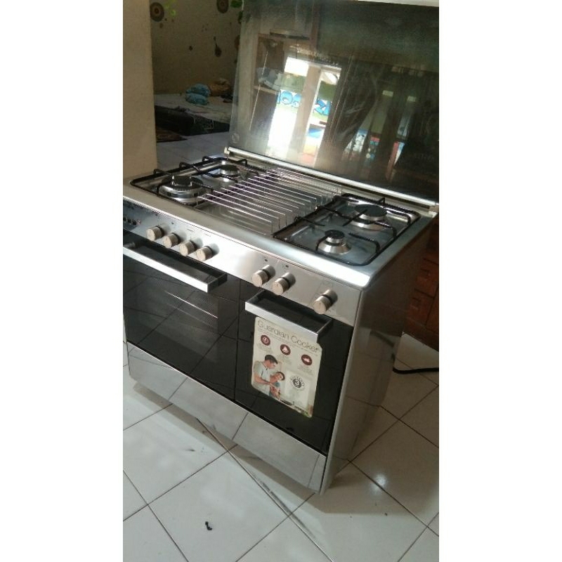 kompor FC modena 4 tungku type fc5941